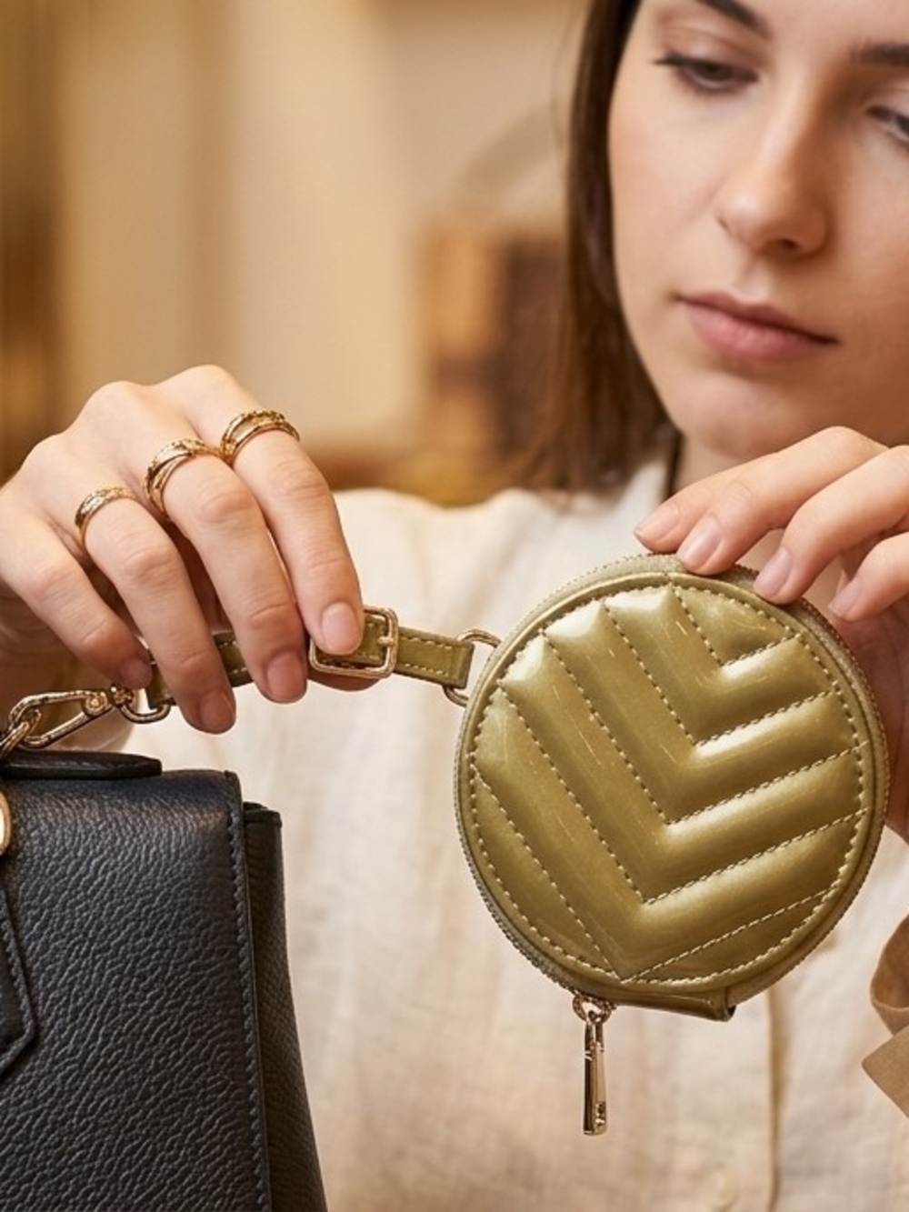 Quilted Round Airpods Case